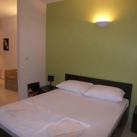 Apartment Studio Put Oleandera Bol